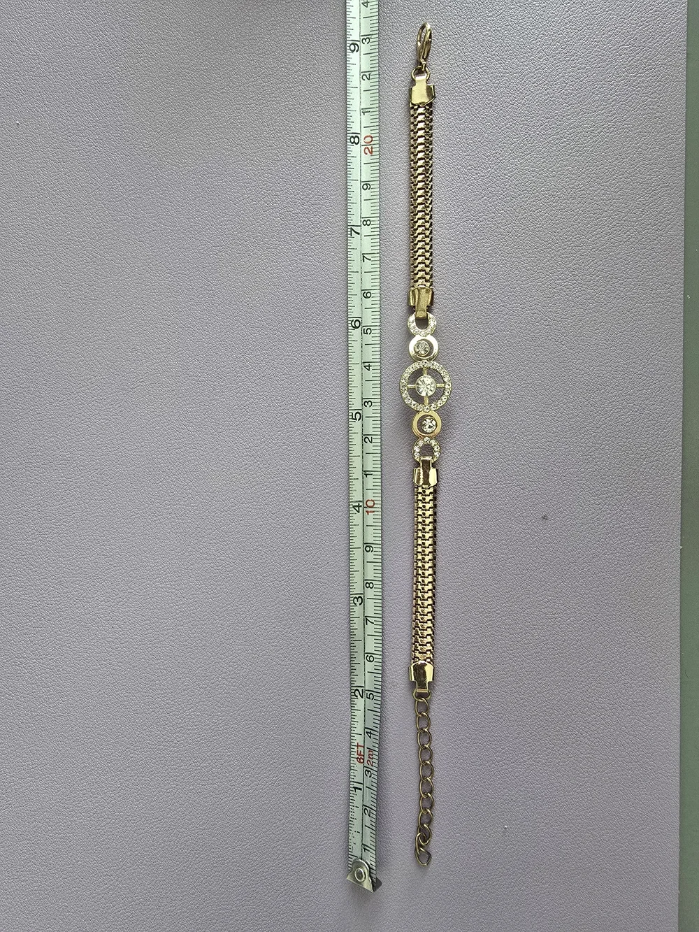Gold Crystal Circle Link Bracelet - Women's Fashion Bracelet, Like New